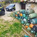 Commercio illegale di gpl: sequestrate oltre 80 bombole nel Cilento