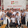 Pizza Village: Errico Porzio si classifica al primo posto per numero di pizze servite all'evento di Napoli