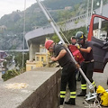 Tragedia a Salerno, uomo precipita dalla scarpata: si pensa a un gesto estremo