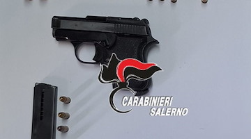 Arrestato a Capaccio Paestum per possesso di arma clandestina