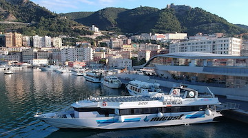 La Costiera Amalfitana più vicina a Salerno: Alicost prolunga i collegamenti via mare fino a fine mese