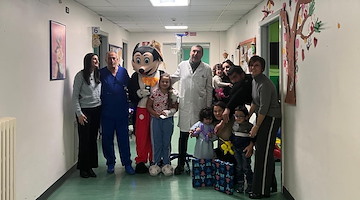 Provincia di Salerno. La Befana del Consorzio Sociale porta doni ai bambini dell’ospedale di Polla