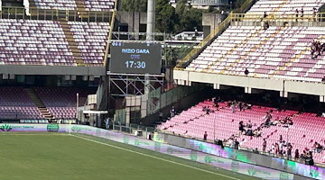 Salernitana-Pisa rinviata di qualche ora: guasto tecnico fa slittare il match