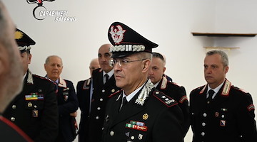 Sicurezza e vicinanza ai cittadini: il Comandante della Legione Carabinieri “Campania” incontra i militari della Valle dell’Irno