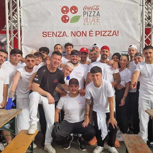 Porzio e la sua squadra al Pizza Village<br />&copy; Pizzerie Errico Porzio